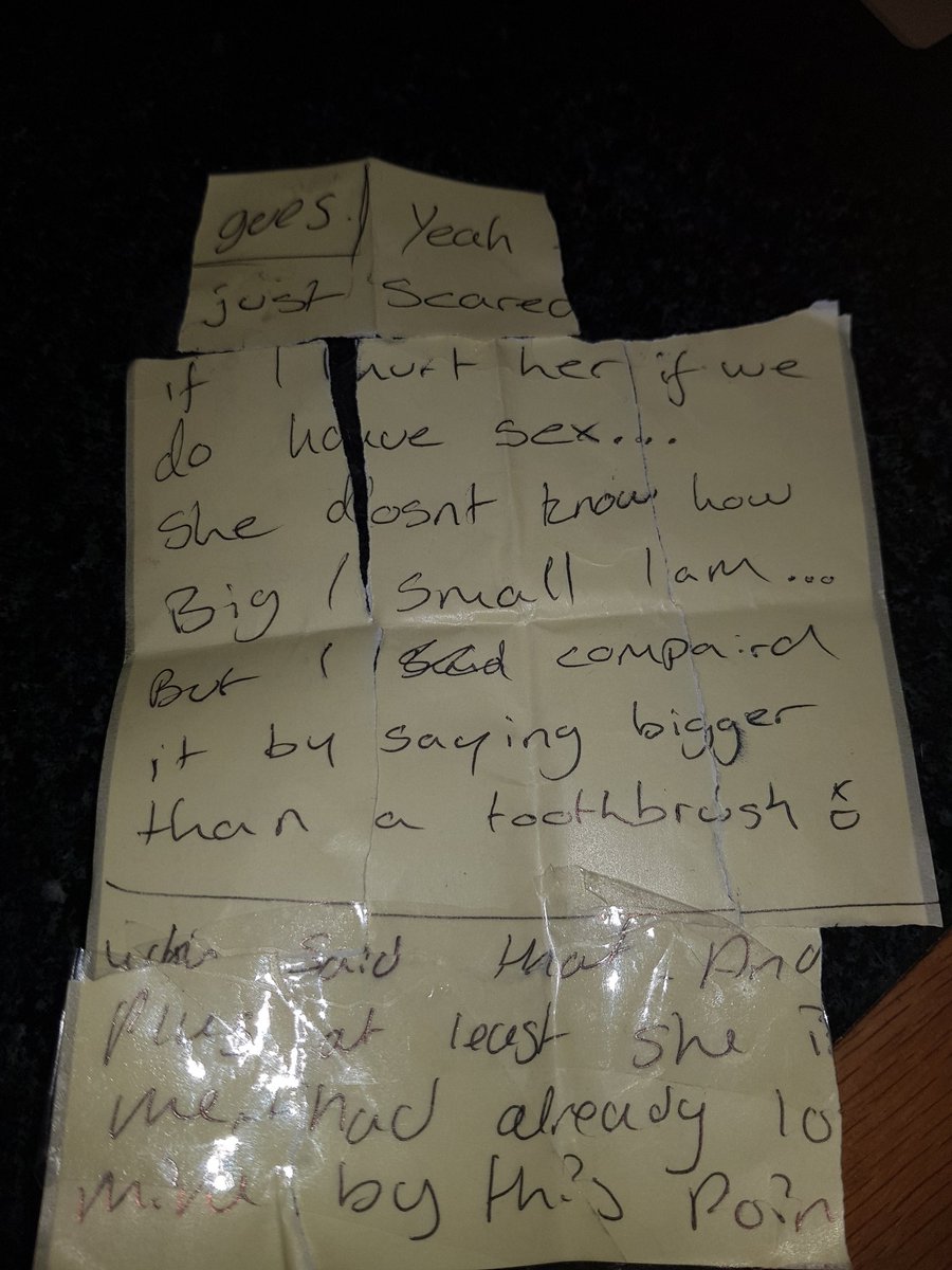 GabieK's tweet photo. Obviously aren't allowed to talk in work so have to pass notes @amazonprimenow https://t.co/tlIcQbPtDs