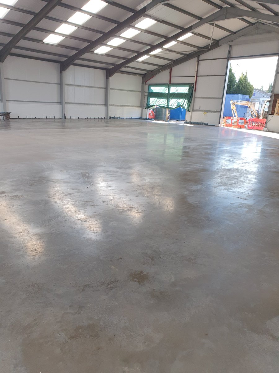 HatfieldWhite's tweet photo. Refurb works at Cornishway coming together nicely! https://t.co/qtOEvacKRT