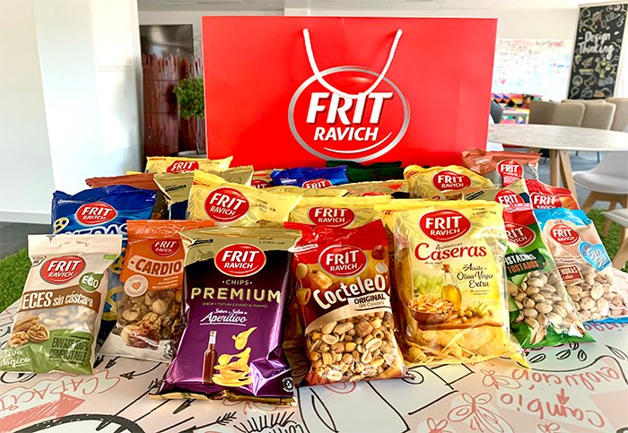 frit_ravich's tweet photo. ▶️ SORTEIG!

Et ve de gust un bon moment?

Sortegem lot de productes @frit_ravich i una samarreta del vigent campió de l'#OkLligaCat, @FCBhoquei.

Què has de fer per participar-hi?

1️⃣ Fer un RT d'aquesta piulada
2️⃣ Seguir a @frit_ravich i @achpatines 

⏳ Fins dissabte a la nit! https://t.co/YREatc2Iu4