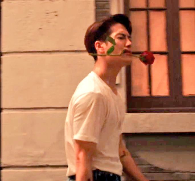 HelloKuzum's tweet photo. Şarkı çok iyi çok iyi çok iyiiğğ

#JacksonWang #WangTeam #JacksonWangPrettyPlease https://t.co/liqbq5vnRb