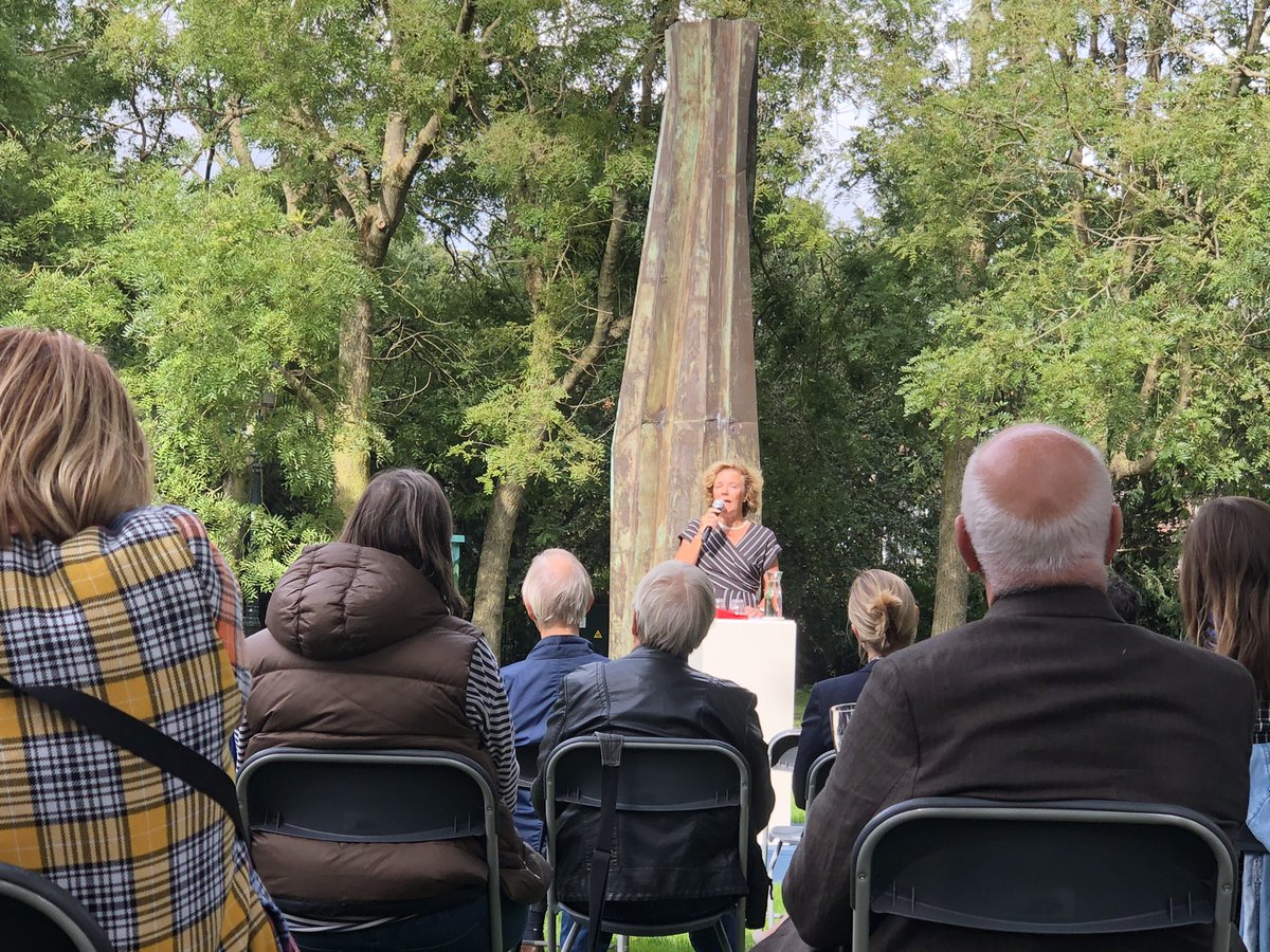 heiliegers's tweet photo. @MuseumHaarlem is heropend. Wat een prachtige permanente tentoonstelling “Allemaal Haarlemmers” over de hoofdstad van Noord-Holland. Collega Jos Wienen opent. Fijn om er bij te zijn... in de stad waar ik ben opgegroeid! #cultuur #aanrader https://t.co/NQ1DQMkXp2