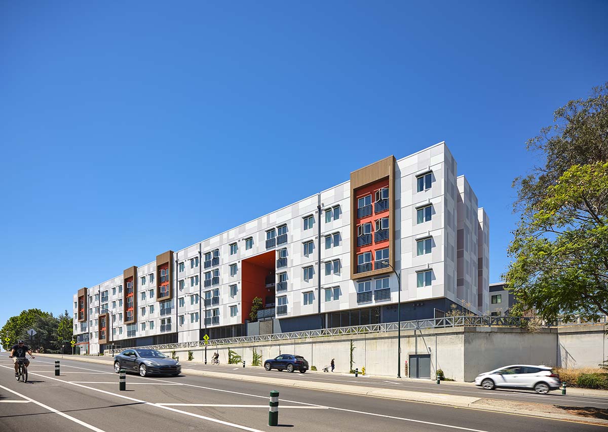 Park Avenue Apartments - 100 units of affordable senior housing in San Jose. The sustainable design features photovoltaic panels, solar thermal, and enhanced ventilation. @SCC_HousingAuth  #AffordableHousing #SustainableArchitecture #BCorp