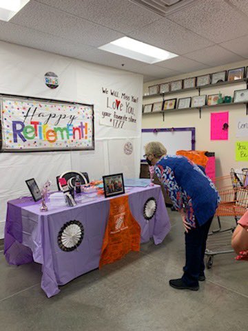 Happy Retirement, Debbie Bowen! Thank you for your leadership for the last 10 yrs at The Wade Green HD and 25 yrs of 🟠LIFE. You will be missed⁩! ⁦<a href="/AMCTHD/">Ann-Marie Campbell</a>⁩ ⁦<a href="/HectorAPadilla/">Hector Padilla</a>⁩  <a href="/TTChapman13/">Teresa Chapman</a>⁩ ⁦@AmackerHDHR⁩ ⁦@jason_a_brehm⁩