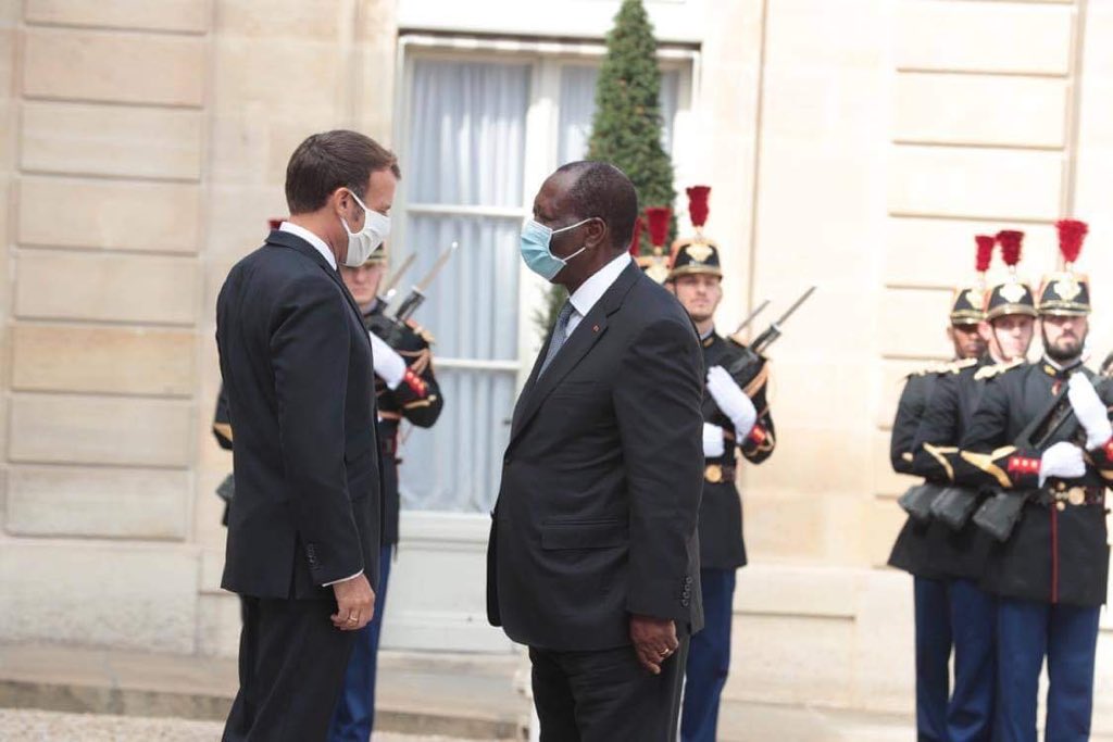 ADORhDpCiv's tweet photo. Rencontre d’échange fraternelle entre le président @AOuattara_PRCI et son homologue français @EmmanuelMacron Ce vendredi 4 septembre 2020.
#RestonsConcentrer 
#ADO2020🇨🇮 https://t.co/pxK9LecIK5