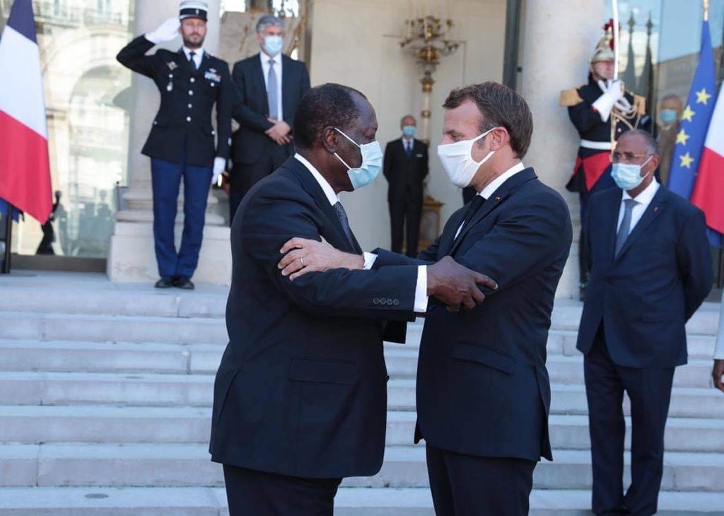 ADORhDpCiv's tweet photo. Rencontre d’échange fraternelle entre le président @AOuattara_PRCI et son homologue français @EmmanuelMacron Ce vendredi 4 septembre 2020.
#RestonsConcentrer 
#ADO2020🇨🇮 https://t.co/pxK9LecIK5