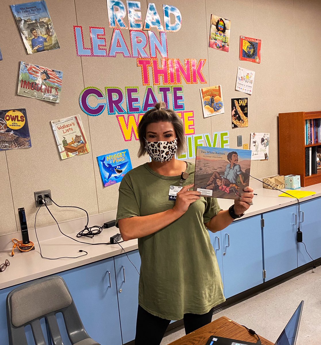AshBlack314's tweet photo. My book came in today from the @cfisd PD week book tasting! 📖Can’t wait to share it with my students!! @ReedElementary @CFISD_ELAR2_5 #connecttoliteracy #WeAreTeamReed https://t.co/KdNbkRuPJh