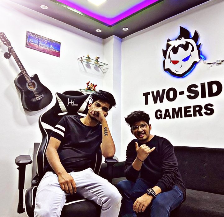 DivyanshVK_18's tweet photo. Zindagi Jhundwa Fir Bhi No Ghamandwa
@TwoSideGamers4
#TwoSideGamer
#AsimRiaz
#SidharthShukIa https://t.co/TiB63pXSrT