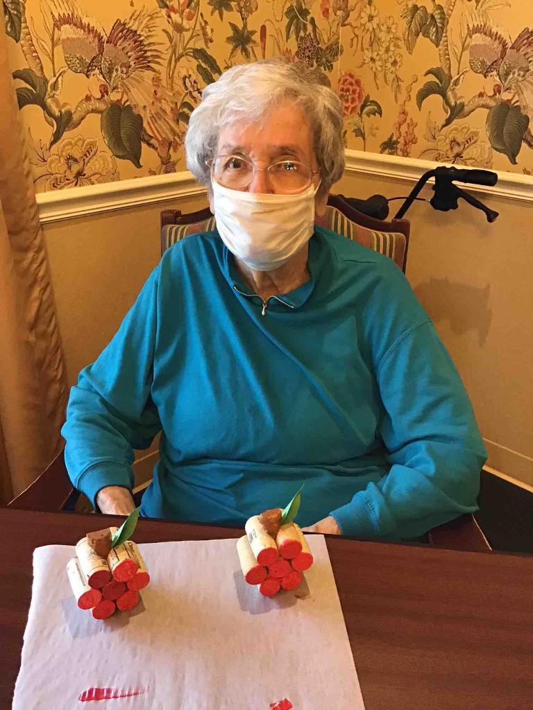 WhiteOakHC's tweet photo. #FallCrafting
Whodrankallthatwine!!!
Wine Cork Apple Craft https://t.co/0iB4nsWwNr