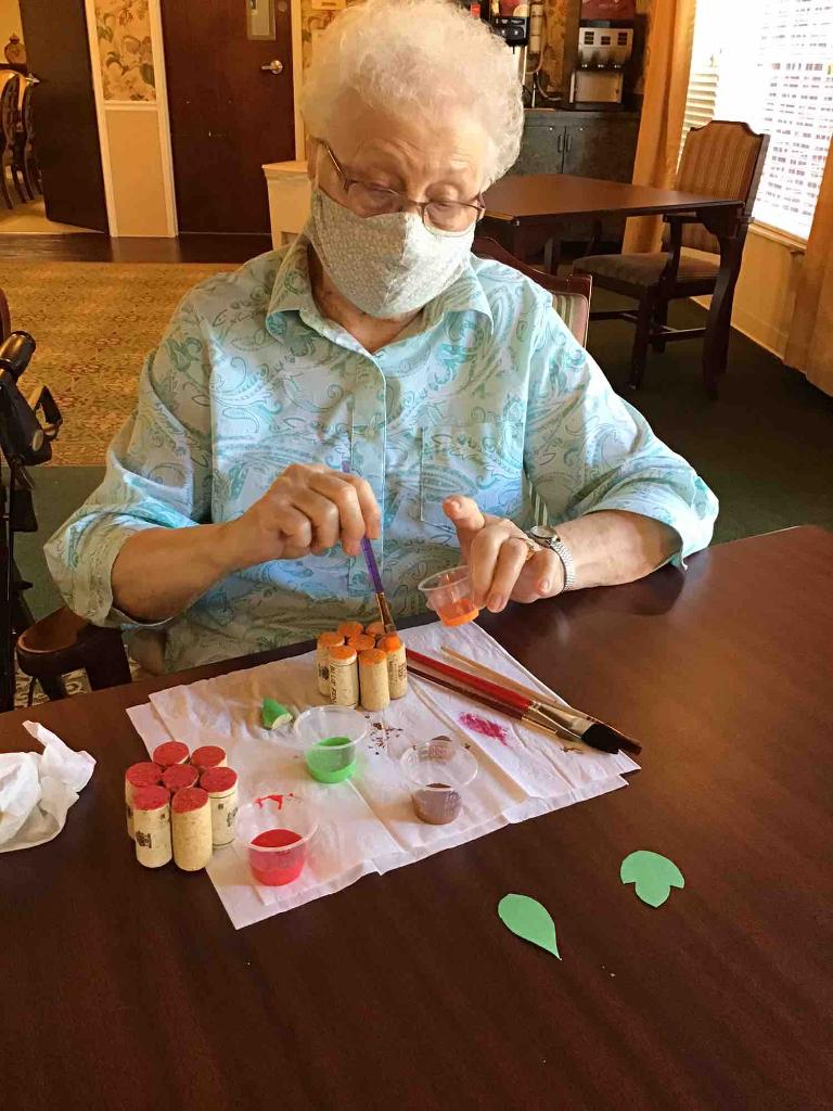 WhiteOakHC's tweet photo. #FallCrafting
Whodrankallthatwine!!!
Wine Cork Apple Craft https://t.co/0iB4nsWwNr