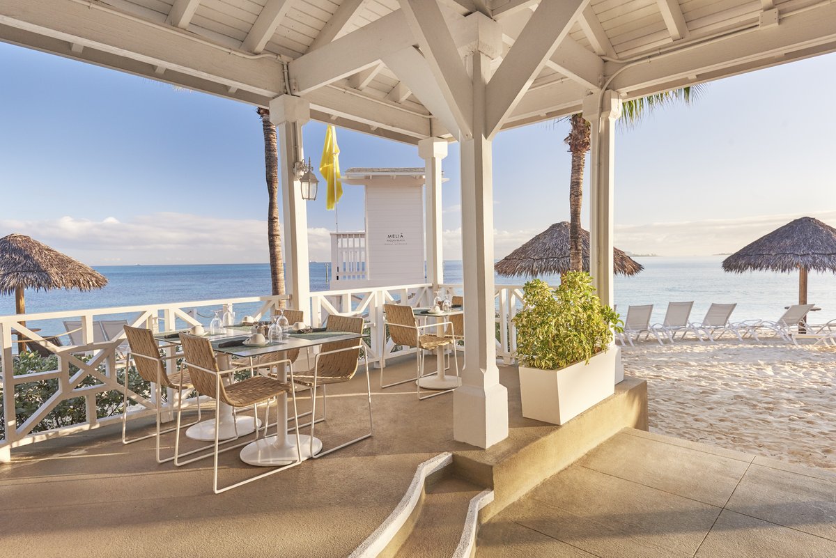 MeliaNassau's tweet photo. Breakfast with a side of beach views, oh how we miss you 💙💛 #TheLevel https://t.co/dPeIeBRx9g