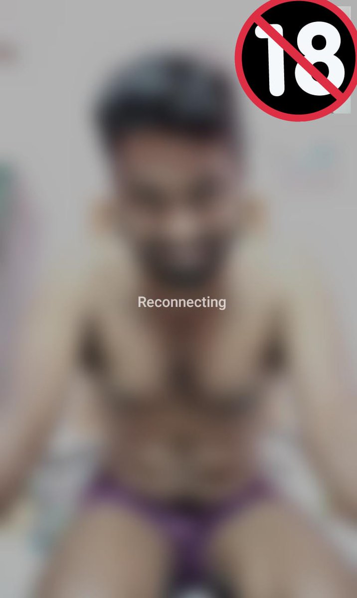 OmrGay's tweet photo. Such a sexy top https://t.co/IzKIQI8KaW