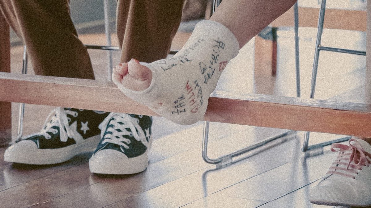 Mendarat Darurat (@mendaratdarurat) on Twitter photo 