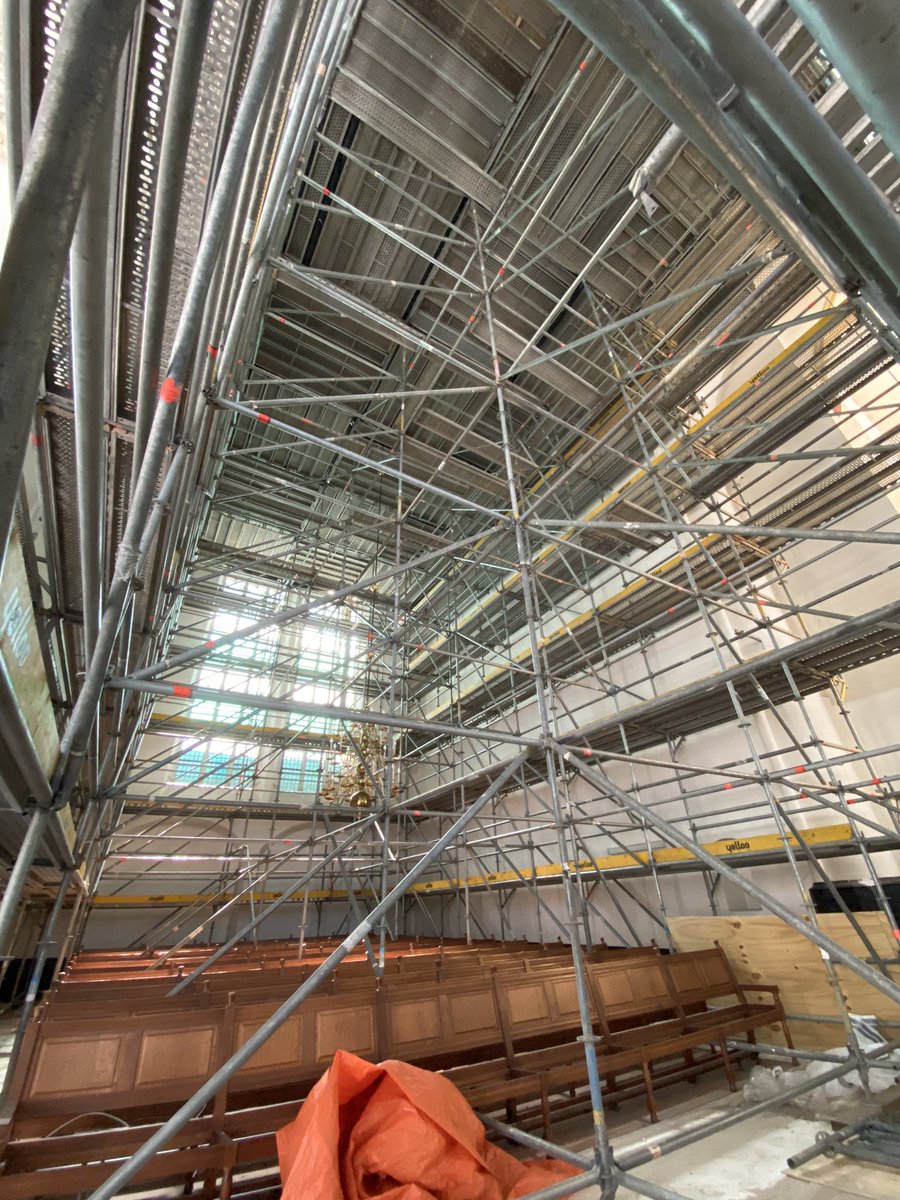DanielOudman's tweet photo. We zijn weer begonnen fase twee, het zuid transept in de grote #kerk van #Harderwijk. #muurschilderingen #conservatie in opdracht en samenwerking #ouou #bouwhuis en #journee. https://t.co/sjSR523GWl
