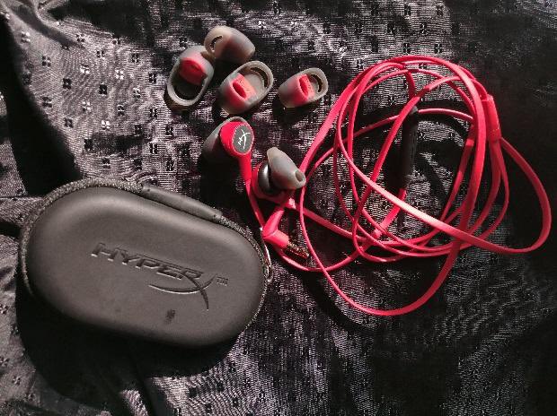 GGameit's tweet photo. | • HyperX Cloud Gaming Earbuds 

سماعة قيمنق مريحة للاذن وفيها مايك 🎙، اذا تتعب اذانك السماعة العادية ننصحك بهالمنتج 👌 https://t.co/cv24jlKXT3