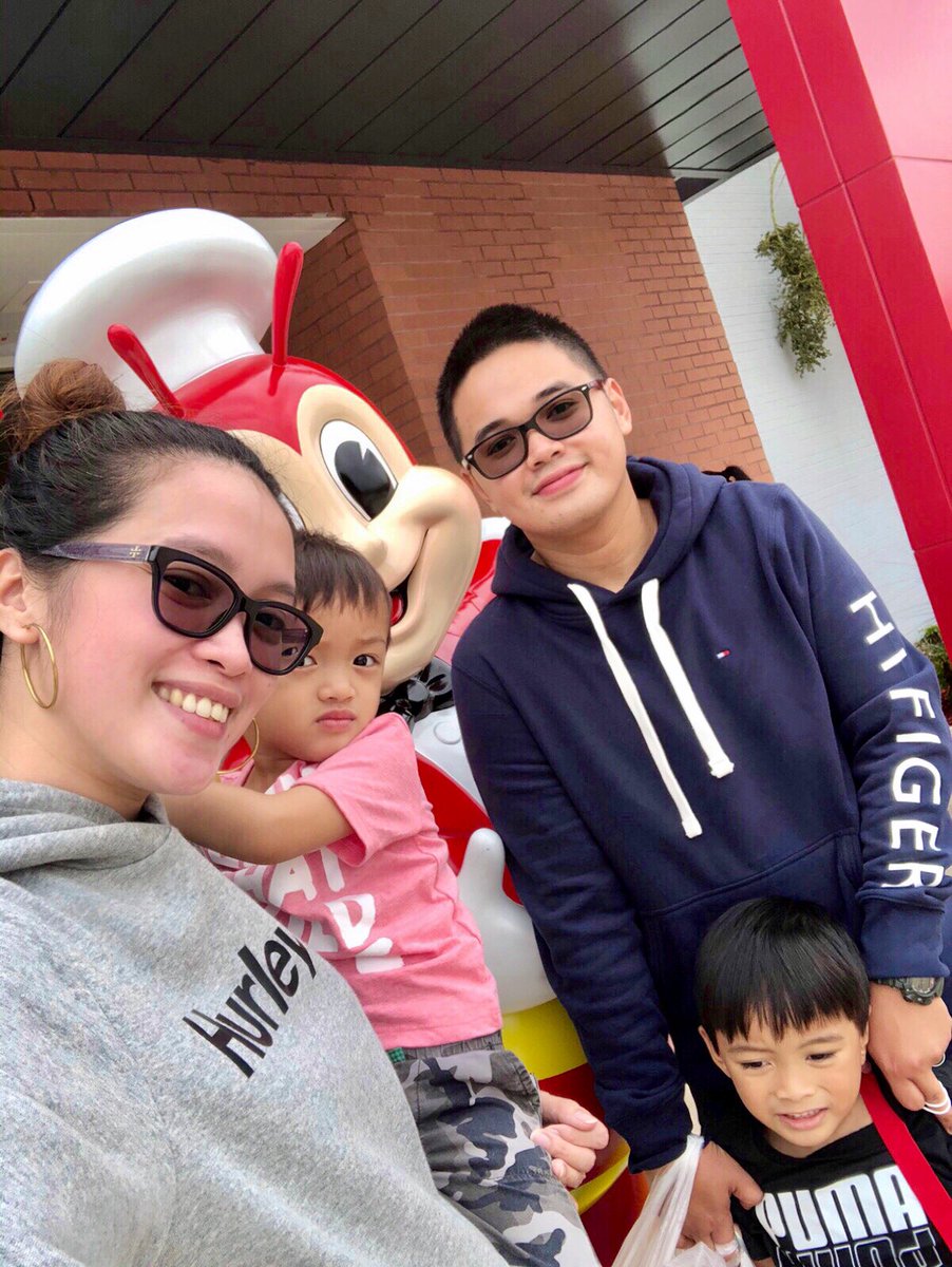 marychrish's tweet photo. Indeed, it was a Jolly day! My little amboys are the happiest when they saw this famous bee. π€ππ¨βπ©βπ¦βπ¦β€οΈ
PS. Masks were taken off for a quick photo op.
#latepost #Jollibee #JollibeeUSA #ProudPinoy #BidaAngSarap #familyday https://t.co/X4ZZLXewDM