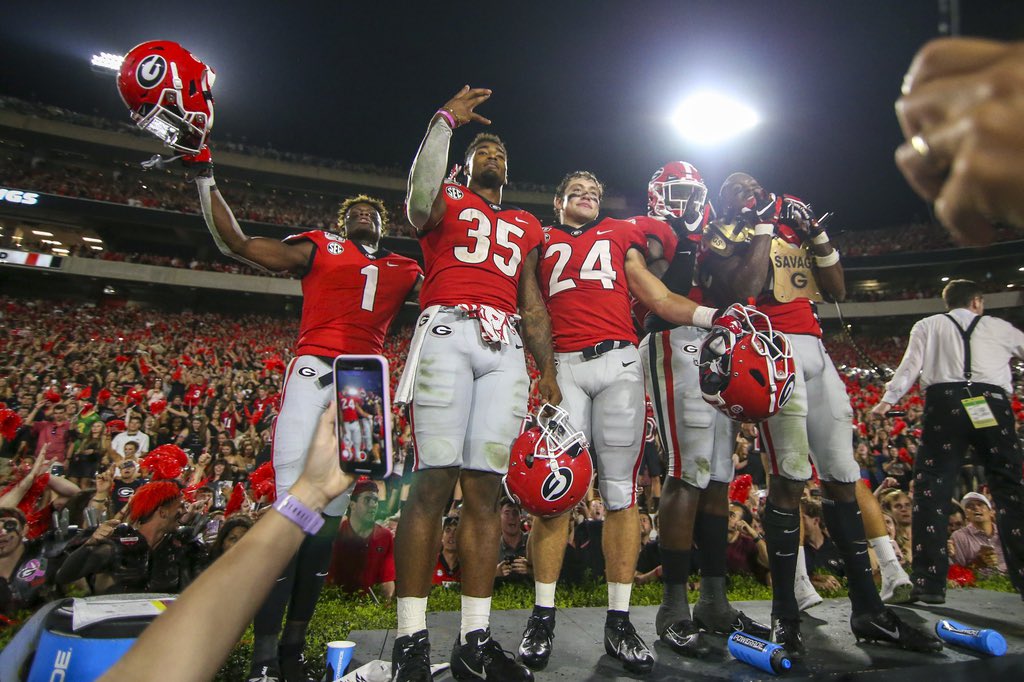 DenylonM's tweet photo. Blessed to receive an offer from 
The University of Georgia #GoDawgs 
@coachkatzbhs @philipcj65 @coach_thartley @Dr3_Sims @Buster_Faulkner @Coach_Hankton https://t.co/Z6T8jgySIg