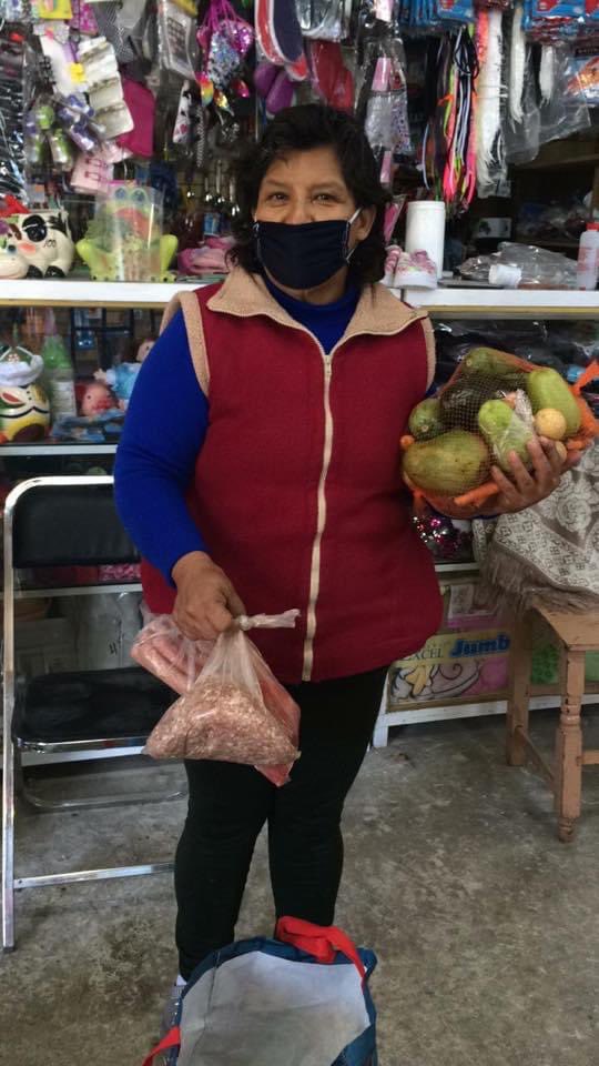 MTtexcoco's tweet photo. Segunda parte de la entrega de canastas básicas 🍗🥩🥔🥭 Santa Catarina del Monte, Texcoco ✅ 
 
@MT_EdoMexico @AlejandraDMV @PRI_EDOMEX @MT_Nacional @davidsanchezi @DarioZacariasC https://t.co/AMKAYakGba
