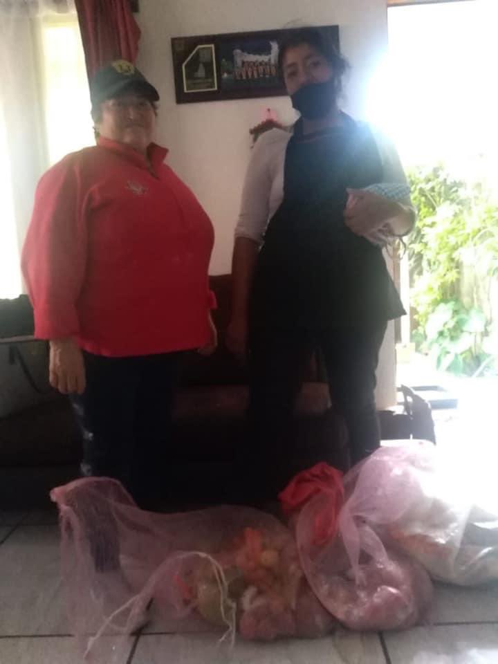 MTtexcoco's tweet photo. Tercera parte de entrega de canastas básicas, San Miguel Tlaixpan y cabecera municipal 🥕🥩✅ 
#SeguimosEnMovimiento 

@MT_EdoMexico @AlejandraDMV @PRI_EDOMEX @MT_Nacional @davidsanchezi @DarioZacariasC https://t.co/YbxYlKz9d7