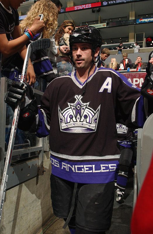 Happy birthday to former forward Craig Conroy, who was born on September 4, 1971.  