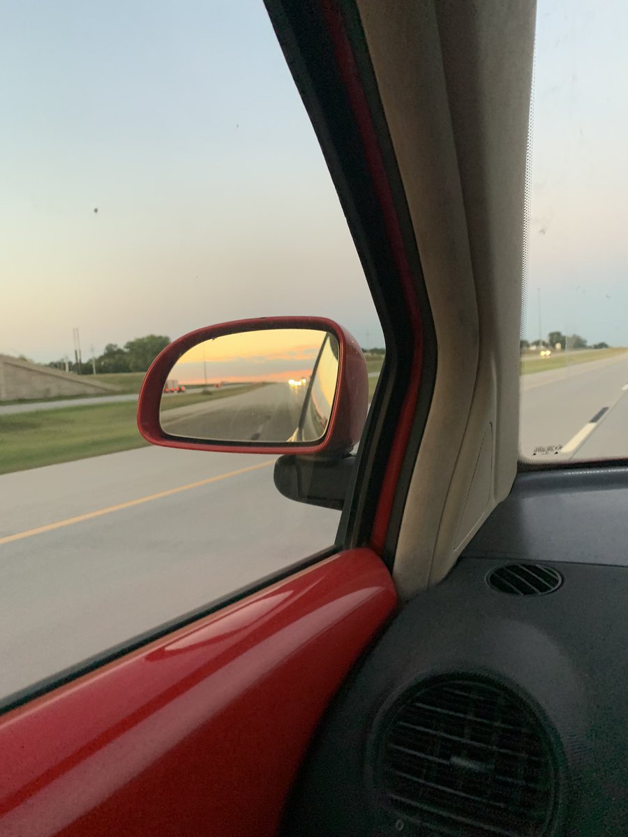 tay_kinn's tweet photo. Early morning drive meant early morning surprise. Here’s a progression of the sunrise Incase you missed it! https://t.co/9JwTmP9pAX