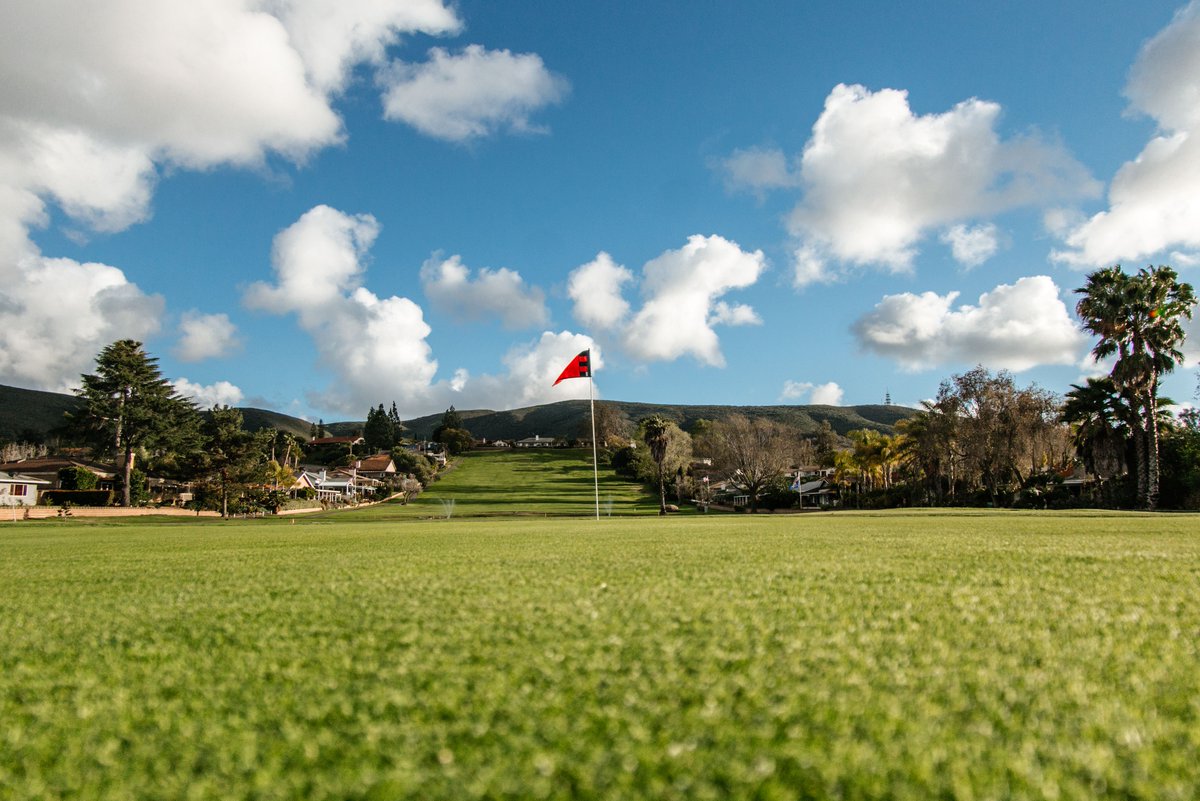 The best way to spend holiday weekends are on the course! Schedule your tee time for this weekend and enjoy your long weekend with us here at St. Mark! We are excited to see you all🏌️‍♂️

#sandiegogolf #stmarkgolfclub #laborday