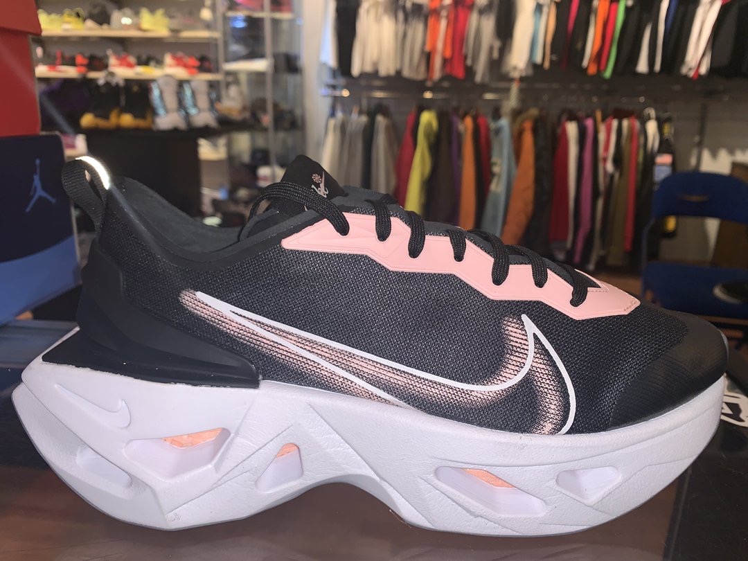 DirectKicks's tweet image. ZoomX Vista Grind "Black/Pink" Brand New
Size 8.5 (10W) $99.99 Shop Now!
directkicks.com