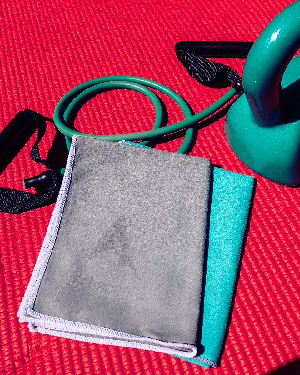 MyCoolingStore's tweet photo. One for you, one for your friend!
.
.
.
.
.
https://t.co/8OON5el2ZO
.
.
.
.
.
#alphacool #mycoolingstore #cooling #coolingtowels #gaiters #coolingvests #summer #heatwave #outdoors #gardening #exercise #hobbies #towels #PVA #microfiber #cleaning #accessories https://t.co/qsu7jMVb6i