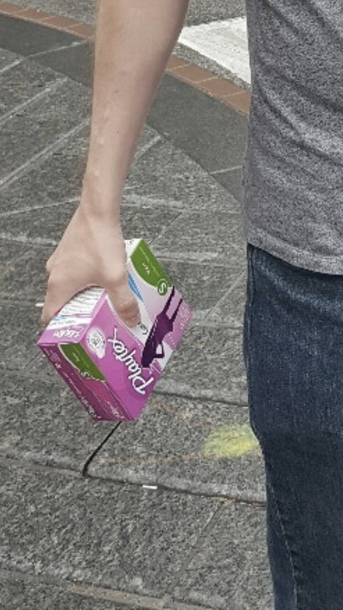 stonergarfieldd's tweet photo. hussie wit da tamponz https://t.co/n25NBJYNeD
