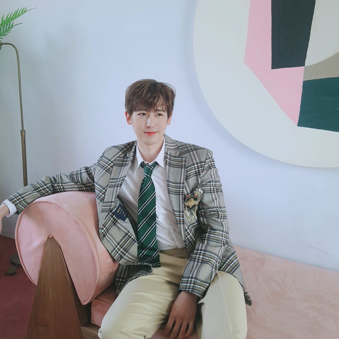 Gladyzkhun's tweet photo. Tiap liat foto ini bertebaran di IG dan Twitter.. langsung berucap 'Subhanallah..
 ciptaan Tuhan kok indah banget 🤩😍' 

he is not called 2PM visual for nothing https://t.co/154tPTASiN