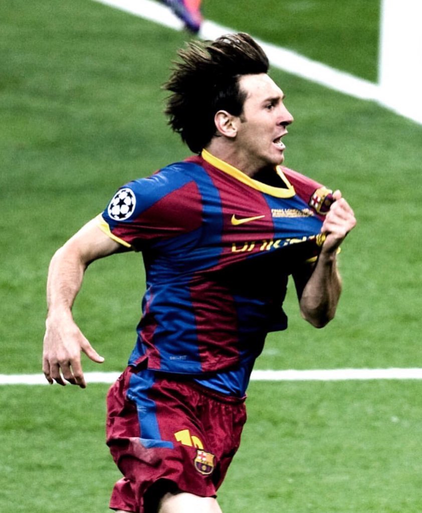 LaNuevaEraFCB_'s tweet photo. Brutal entrevista de Messi, y todavía hay algunos que dudan de su Barcelonismo. Ahora a la cueva.

Te quiero Lionel, gracias por tanto y perdón por tan poco ❤️ https://t.co/d7HY7JZZ7j
