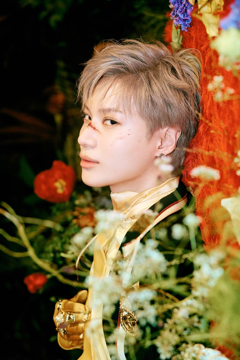 lightmints's tweet photo. Very gorgeous Taemin
#Criminal
#TAEMIN 
#NeverGonnaDanceAgain
#Act1
Cr. @SHINee https://t.co/qe62s6dnXo