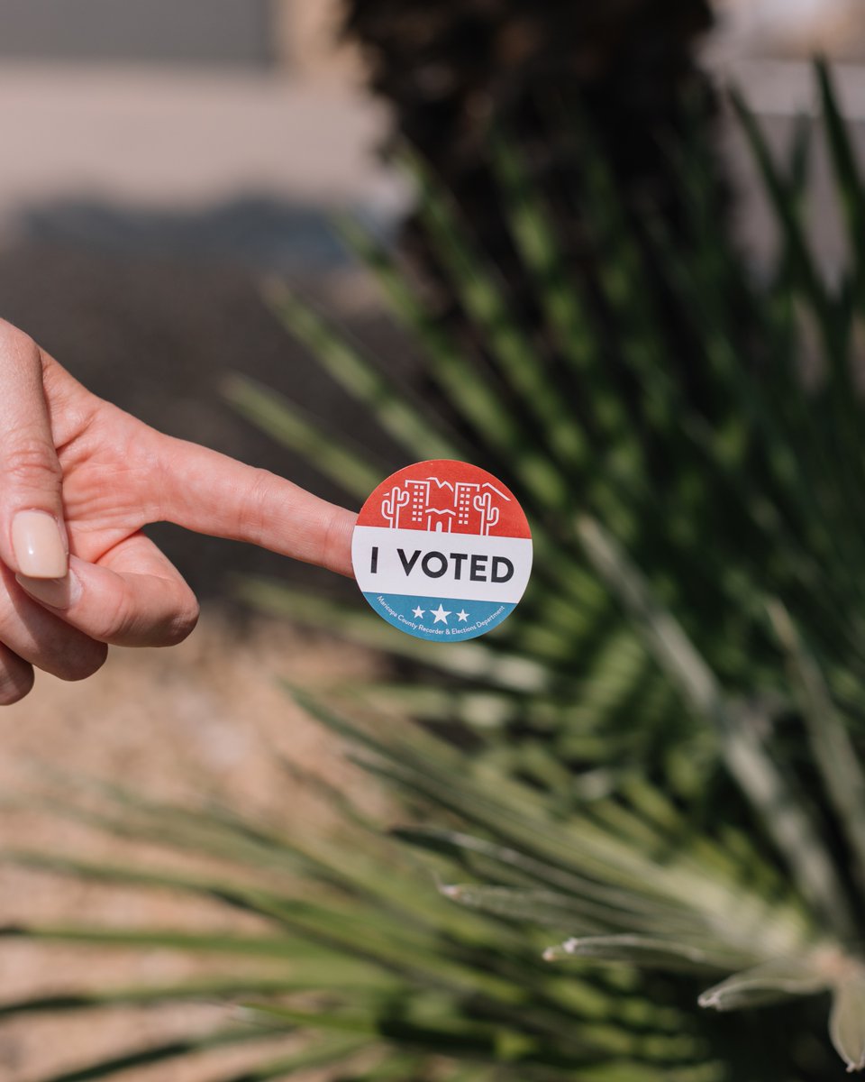 Sci4GA's tweet photo. Red, blue, or purple - regardless of your political affiliation - voting is something all Americans can and should vote. Make your voice heard. 

https://t.co/nwhh4p9AyA https://t.co/YUcO0ygVm4