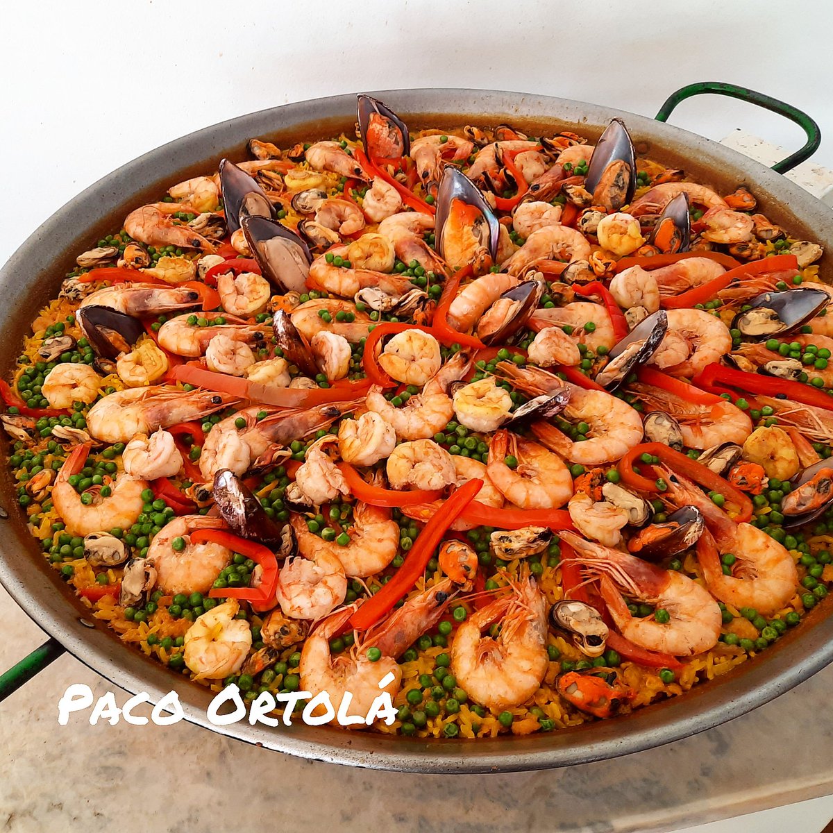 chefPacoOrtola's tweet photo. #melhordatarde #maisvocê #MasterChef #TopChef #thetaste #maisumpedaco #paellalovers #lapaelladepaco #chef #cozinharapida #saojosedoscampos #ruzafa #Top10 #SobPressao #mestrecuca #linkvanguarda #muitomais #chefsemacao #youtuber #vanguardamix #aquinaband #gastronomiaecultura https://t.co/sJLzFjwRU7