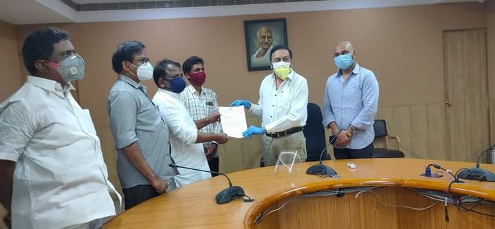 NSUIAndhra's tweet photo. On the request of @NSUIAndhra, APCC President @sailajanath garu had given a representation to VC of Dr.NTR University of Health Sciences requesting them to postpone MBBS &amp; BDS exams amidst corona crisis. As a result of it exams for BDS final year students have been postponed. https://t.co/au1zq2YBTV