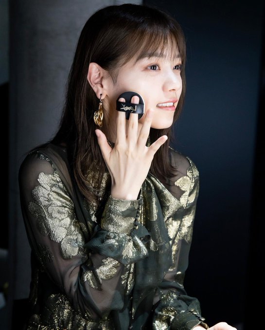 西野七瀬 の人気がまとめてわかる 評価や評判 感想などを1時間ごとに紹介 ついラン