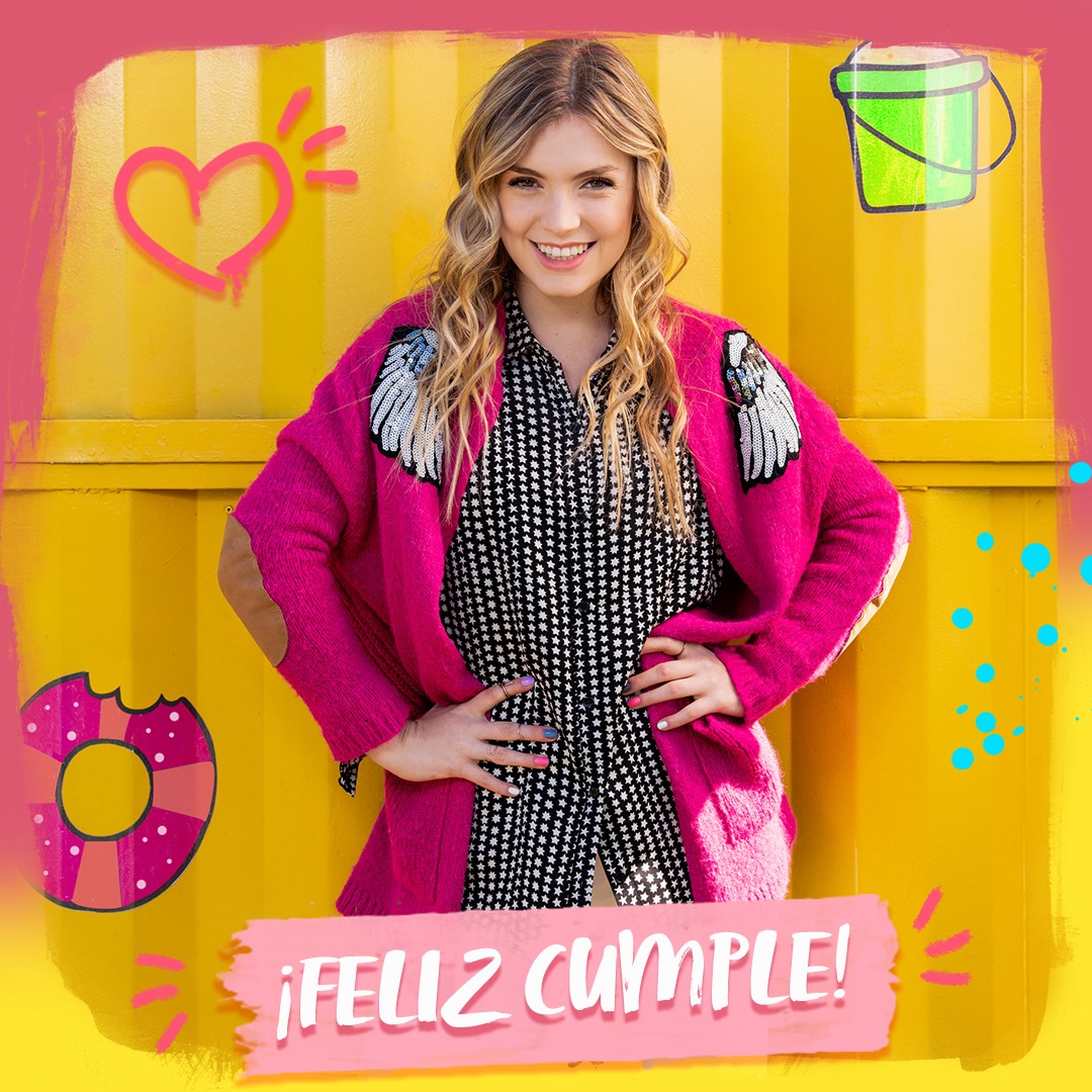 NowDisneyLatino's tweet photo. Hoy nuestra hermosa @its_GiuliaG cumple 24 años❤️😍🎉¡#FelizCumpleGiulia! 🎁🎈#DisneyBia🎁🎂#AlexYCo🎊 https://t.co/5hJRbfNm9D