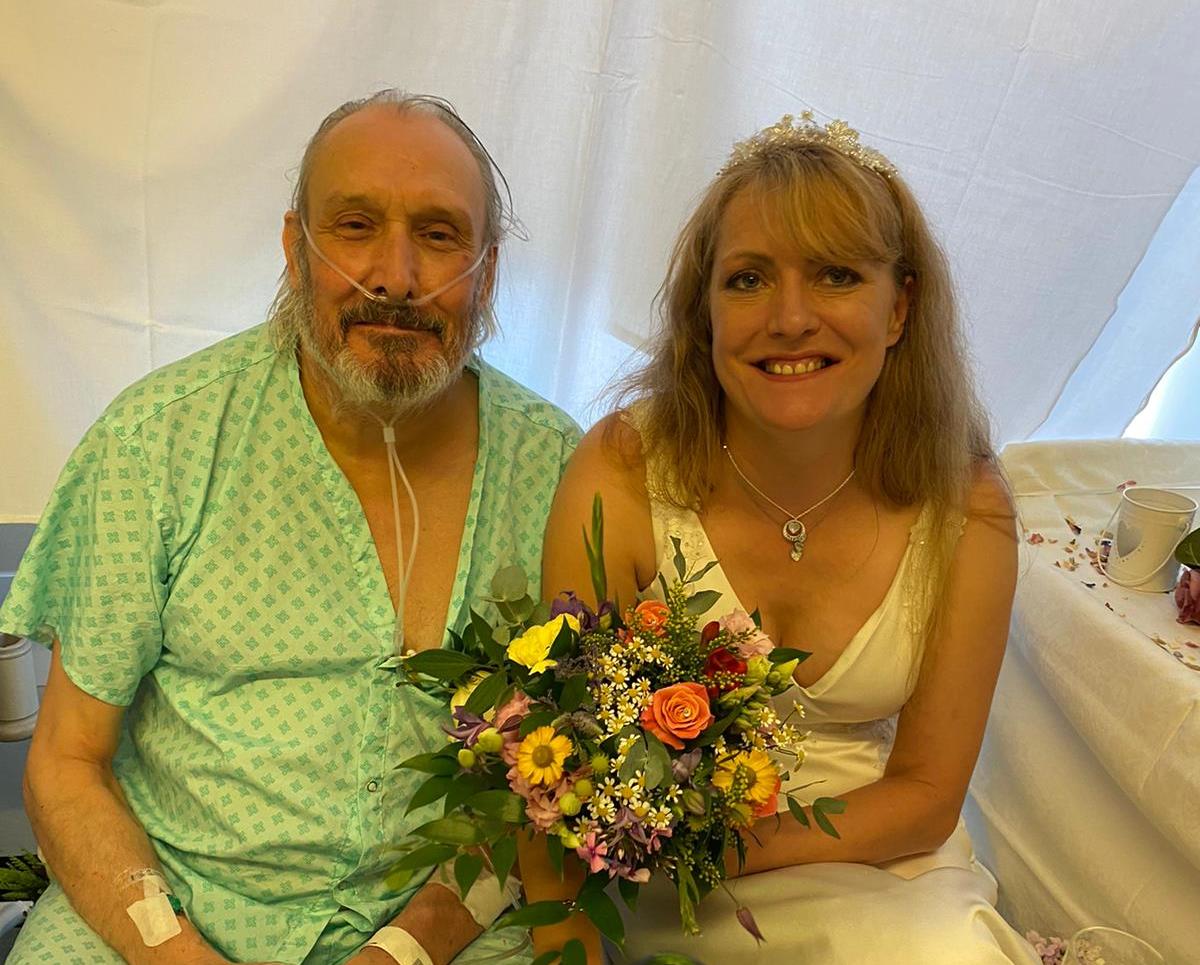 With only days to live, one of our patients Stephen got his wish and married his partner Jo yesterday. 

Staff nurse Adrianna led the ceremony on Ward 33 at Glenfield Hospital after being granted special permission to act as registrar.

Read more here: facebook.com/leicesterhospi…