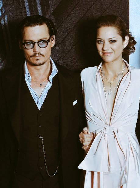  #MarrionCotillard on  #JohnnyDepp "He's a very very nice guy.I was very nervous but he was very protective of me and if you really want to know,he is a very very good kisser" #PublicEnemies (2009)