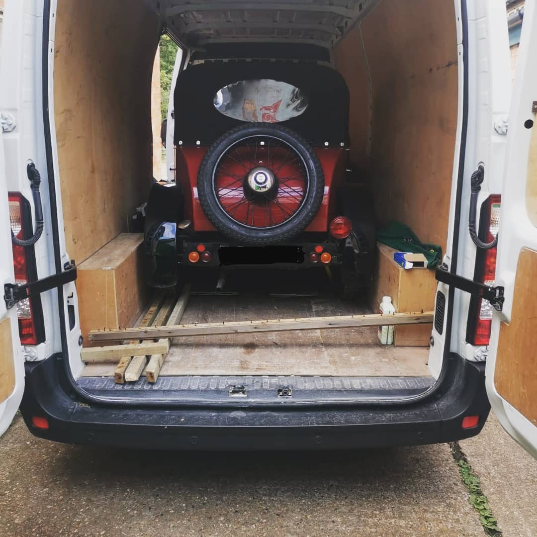 jac_autos's tweet photo. What a week! Services and breakdowns everywhere for the first half (including a much needed brake fluid change), then ending with a couple of quirky highlights. Definitely wine time🍷😴 #citroen #citroen2cv #ak250 #azu250 #morris8 #morrisminor https://t.co/fe7CxHJa5X