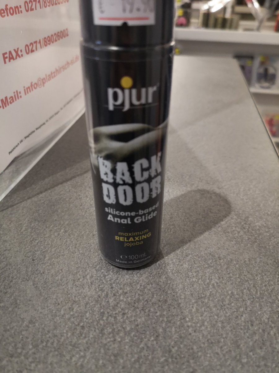 DPlatzhirsch's tweet photo. Alles, was man am frivolen Frwitag braucht! #anal 💦

#frivolerFreitag #ntl #sex #sexshop #Platzhirsch #Siegen #Werbung https://t.co/pGejXN2xQE