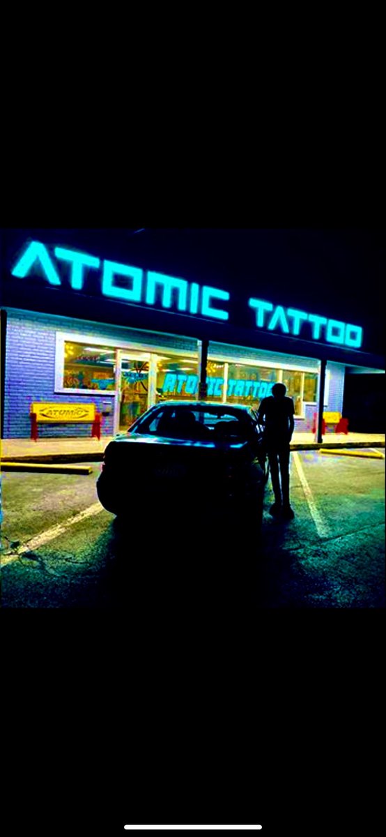 Rouse_art's tweet image. It’s  #FeaturedFotoFriday!
Today’s featured photogs are:
Garrett F., 4th per
Seth B., 8th per
Myah C., 4th per
Haley G., 8th per
Students are exploring composition and styles.
#RaiderCreatives #funwithphotography #1roUSe