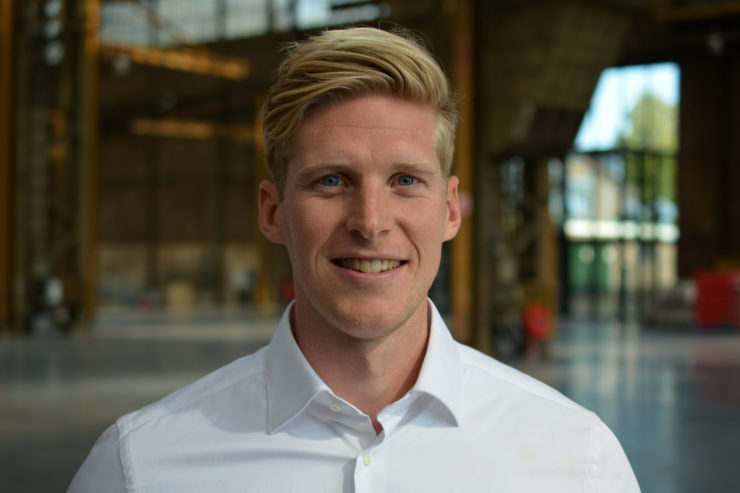 "We leven in een tijd die vraagt om een vorm van #leiderschap vanuit verbinding, creativiteit en commitment." Daarom vandaag een BRAM ontwikkeldag met Kevin Weijers (oa schrijver van #21dagennietklagen) en Nienke van <a href="/FPnP_bv/">FP&P</a> over persoonlijk leiderschap!
#aanrader #inspiratie