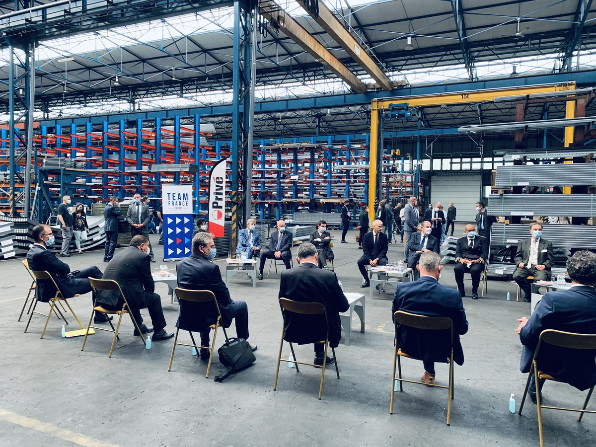 clecourtier's tweet photo. Le exportations représentent 22% des emplois en 🇫🇷, il est crucial de reprendre dès maintenant le chemin des marchés internationaux. C'est tout l'objet du plan export de #FranceRelance présenté ce matin par @JeanCASTEX et @franckriester. La #TeamFranceExport sera au rendez-vous ! https://t.co/1P4iGXrF9N