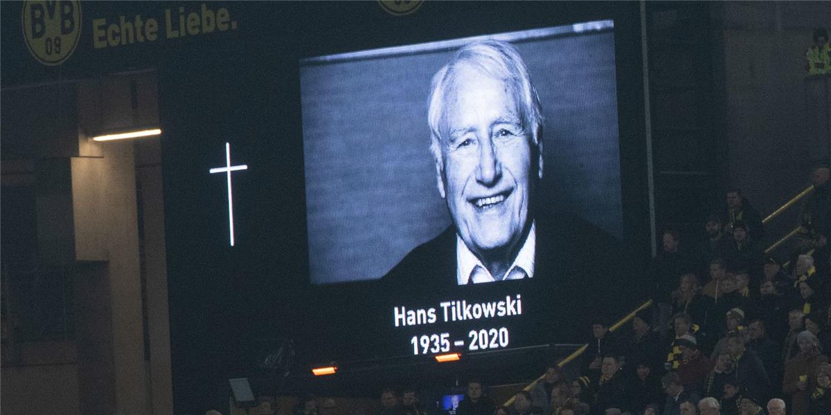 RNBVB's tweet photo. 🖤💛 #BVB-Legende Hans #Tilkowski war ein Westfale durch und durch. Seine letzte Ruhestätte hat er hier trotzdem nicht gefunden. Auch aus Liebe zu seiner Frau: (RN+) https://t.co/97sre0rrGN (Foto: dpa) https://t.co/287or9bXG2