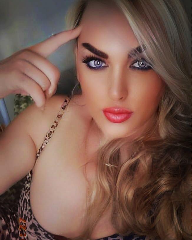 SevdenurGuzer's tweet photo. 📌 İyi şeyler inandığında, daha iyi şeyler sabrettiğinde 💕 en iyi şeyler ise 🌿 hiç vazgeçmediğinde gelir 🔥⭐🌟sanal sanal
     ✔SEXY ☆
         🎀ATEŞLİ ☆
            💅MİS KOKULU ☆
                👠 Derin♡
#kurtköytravesti https://t.co/4WGOpGTTUD
