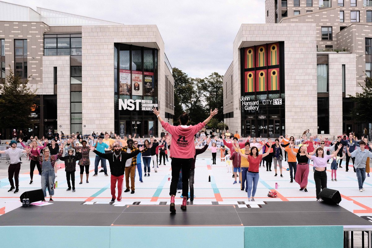 zoielogic's tweet photo. Last Saturday, 64 people joined us for #TheGridExperience 👏👏 It was incredible to see so many amazing people #dancing in #Southampton's Guildhall Square 🕺💃 We're still buzzing from it! Here's a few snaps from the day 📸 https://t.co/lzTpLuhkfj