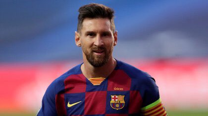 SantiagoSpaltro's tweet photo. Lionel Messi va a negociar por las Malvinas y te vuelve sin Tierra del Fuego.

“No me pelearía nunca con los ingleses”, habría dicho el astro.

#MessiFacts https://t.co/50J2RFUQFT