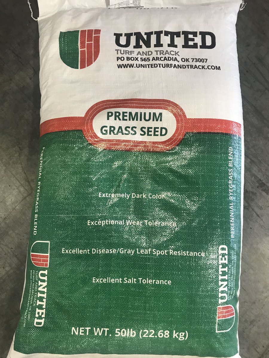 UnitedTurfnTrak's tweet photo. As we go into the Labor Weekend, don’t forget to soon schedule your fall perennial ryegrass overseeding, topdressing and infield skin laser-grading prepping it for the spring sports season.  DM us for a consultation or quote. #UTTMakeItGreen #UTTmade https://t.co/WMDNrQWNcr