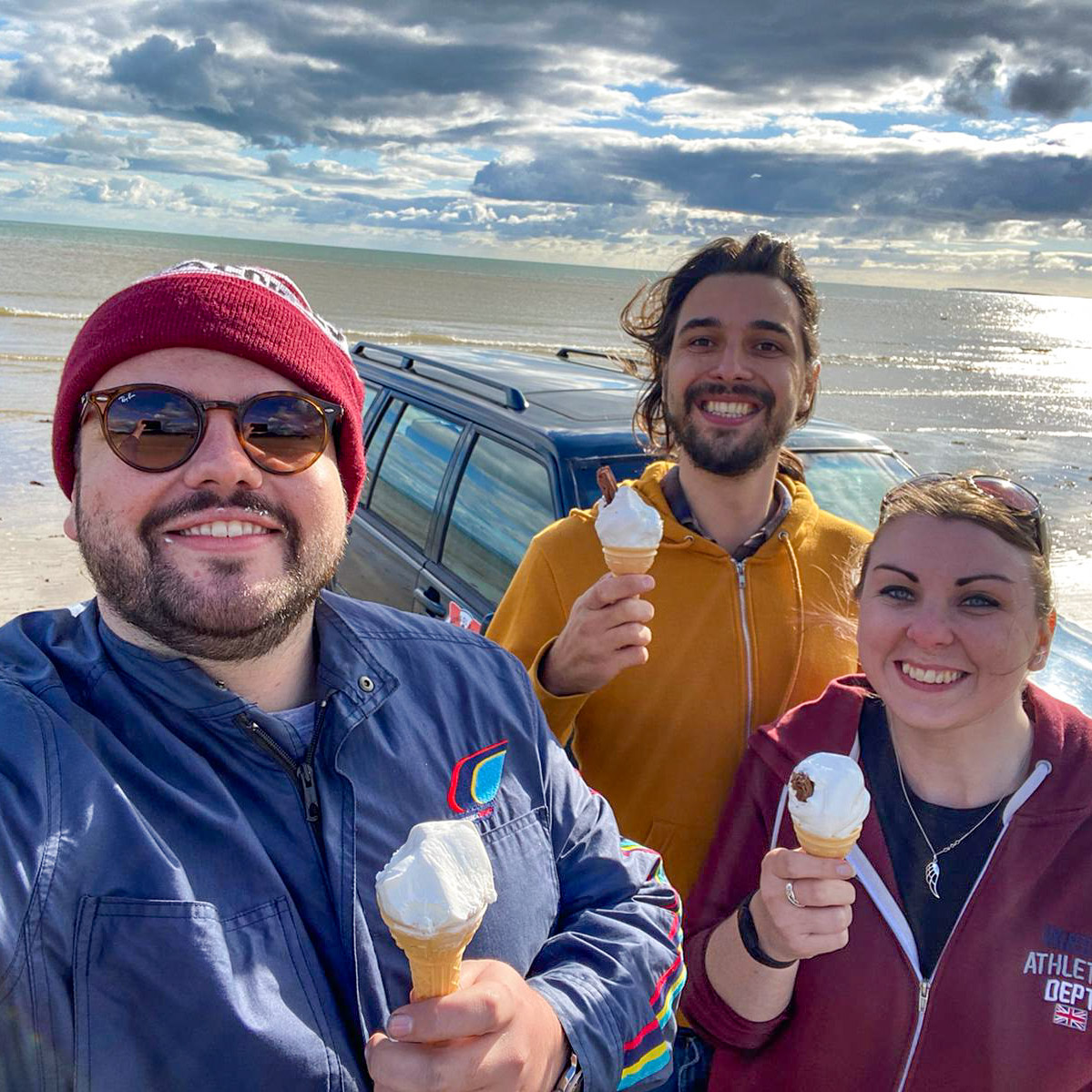 Nick_Lette's tweet photo. No-sat-nav roadtrip part 2: Anglesey to Black Rock Sands to Snowdonia to Bala. https://t.co/EE43GmJWVy