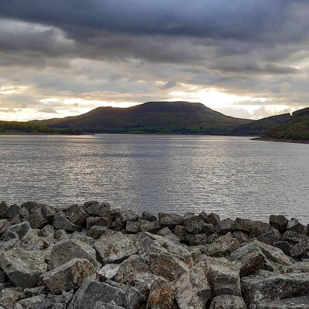 Nick_Lette's tweet photo. No-sat-nav roadtrip part 2: Anglesey to Black Rock Sands to Snowdonia to Bala. https://t.co/EE43GmJWVy